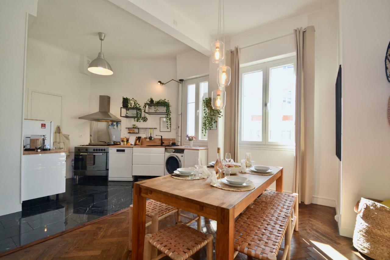 Le St Francois - Gorgeous Apt Art-déco,lift, A/c, 20 Meters Beach *