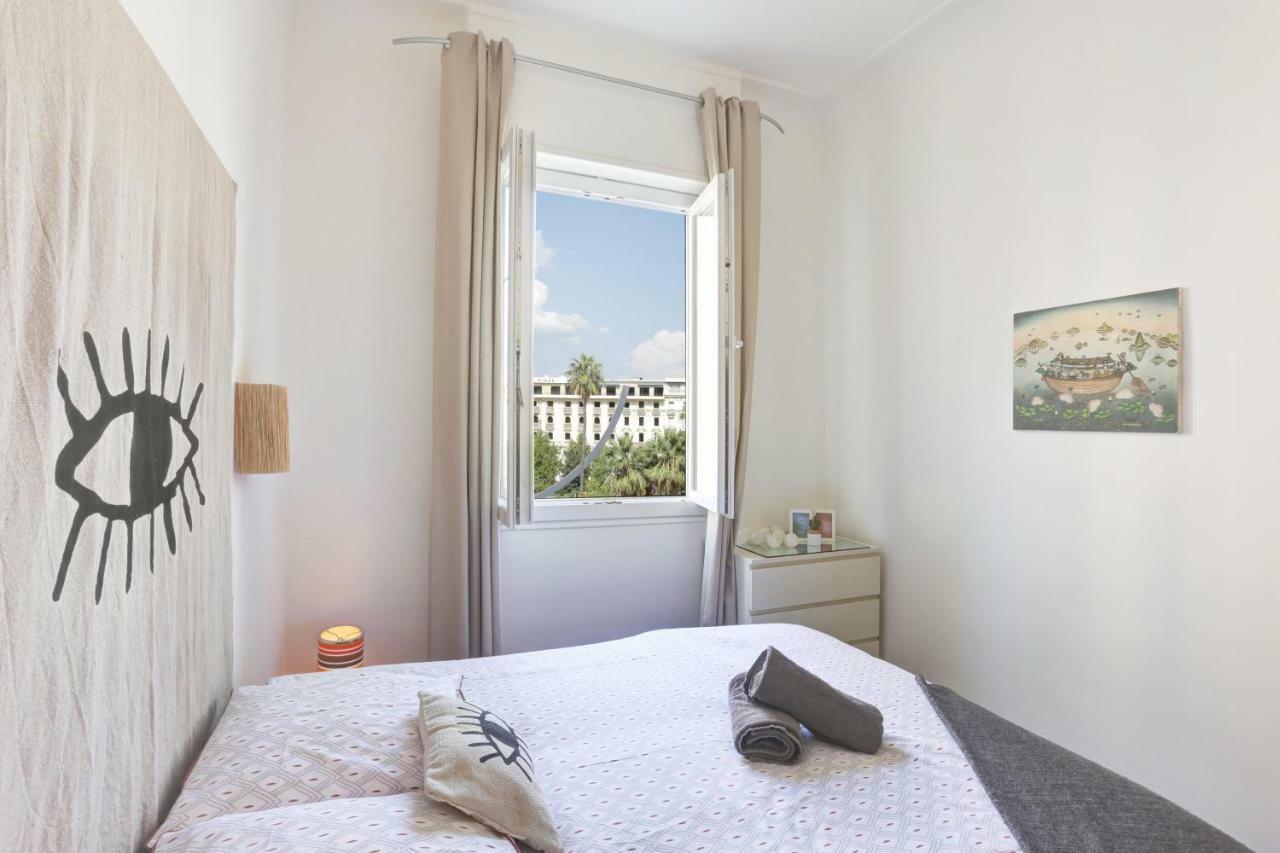 Le St Francois - Gorgeous Apt Art-déco,lift, A/c, 20 Meters Beach